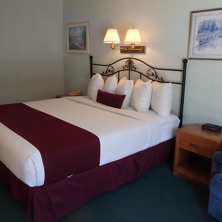 Americas Best Value Inn Saint Ignace Rum bild