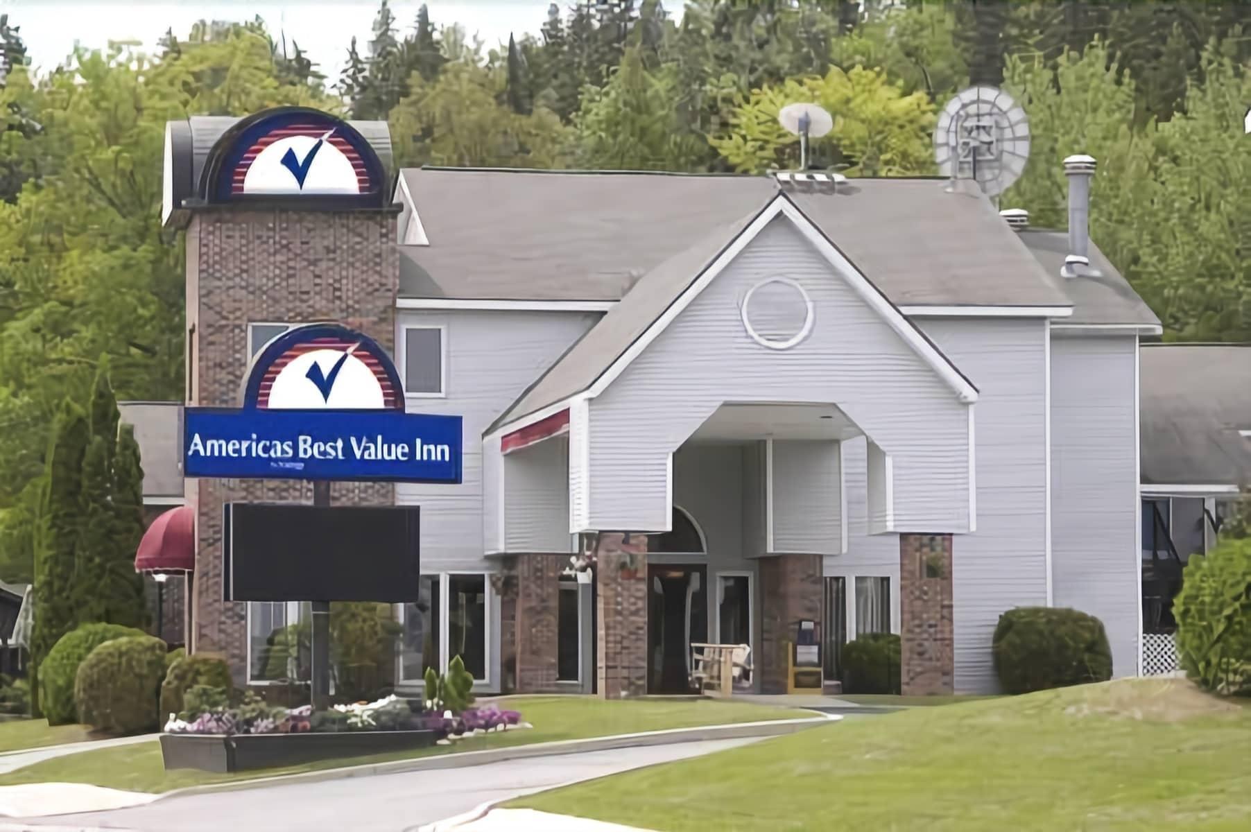 Americas Best Value Inn Saint Ignace Exteriör bild