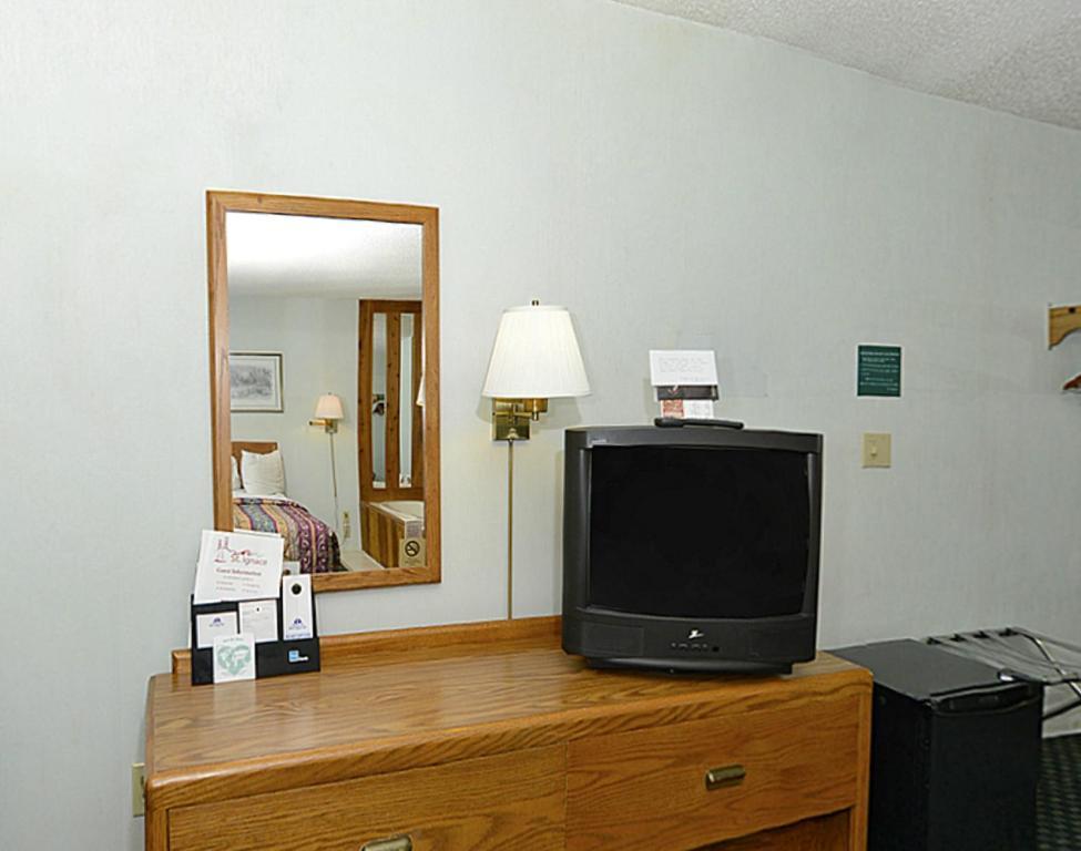 Americas Best Value Inn Saint Ignace Rum bild